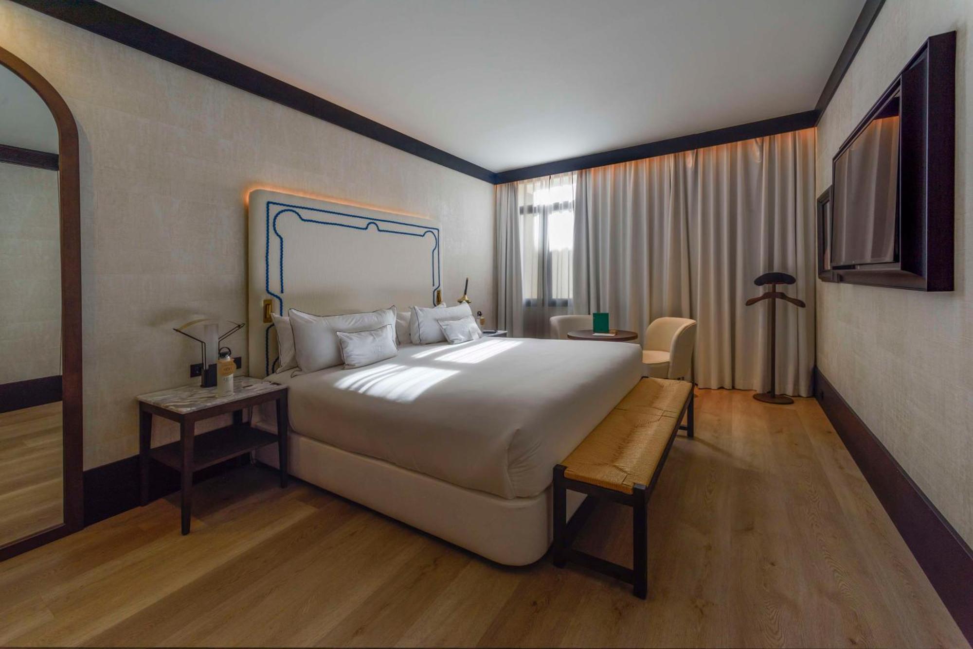 Hotel Montera Madrid, Curio Collection By Hilton מראה חיצוני תמונה